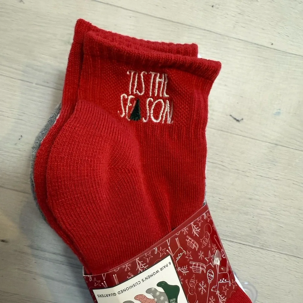 Rae Dunn women's holiday sock pack‎ 6 pairs NEW